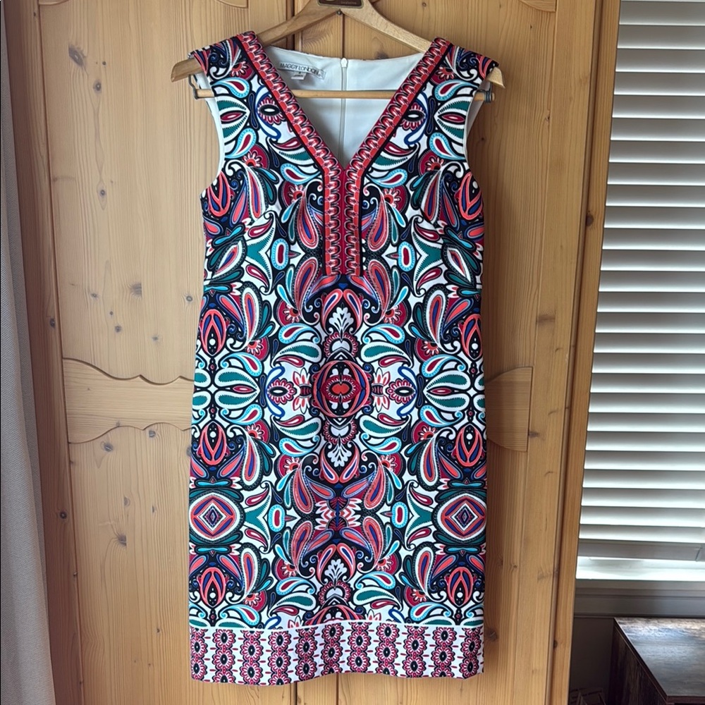 Maggie London Multicolor Sleeveless Dress. Size 4